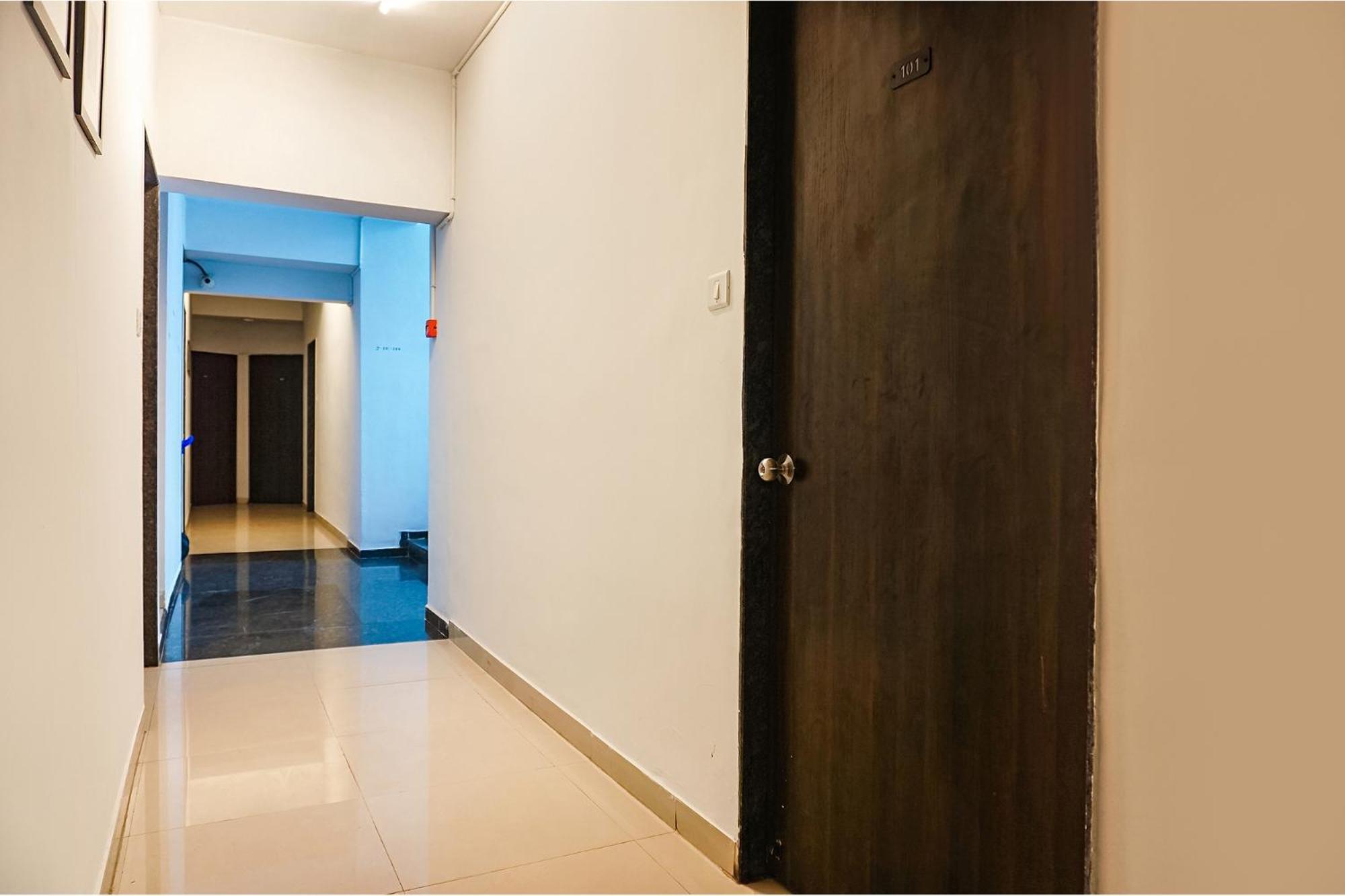 Fabhotel Aura Homes - Nr Khandoba Mandir Pimpri-Chinchwad Bagian luar foto