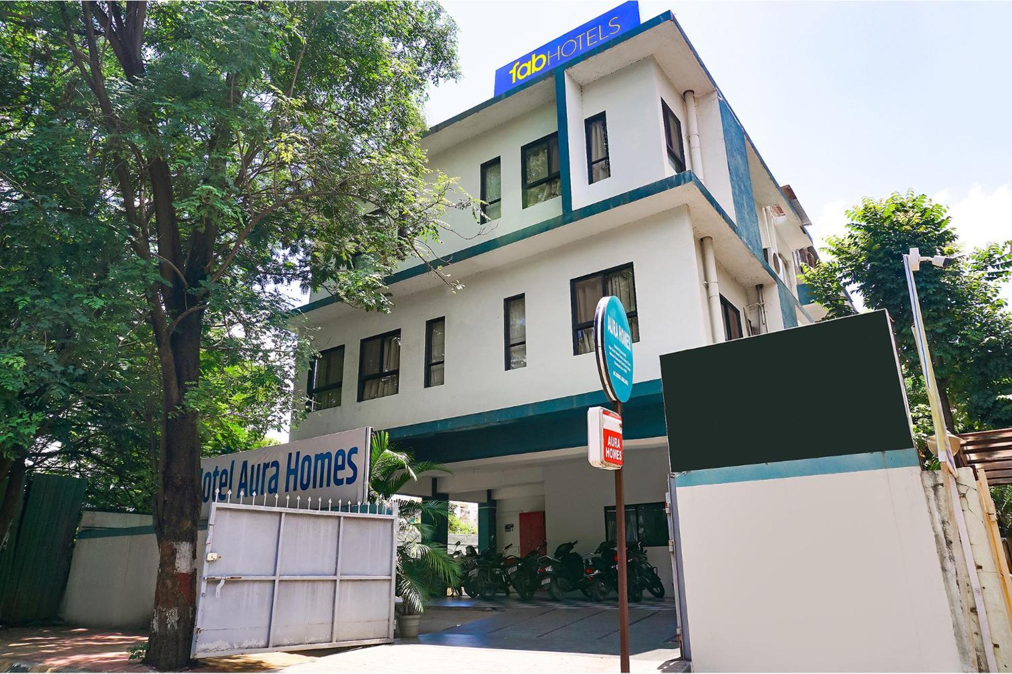 Fabhotel Aura Homes - Nr Khandoba Mandir Pimpri-Chinchwad Bagian luar foto